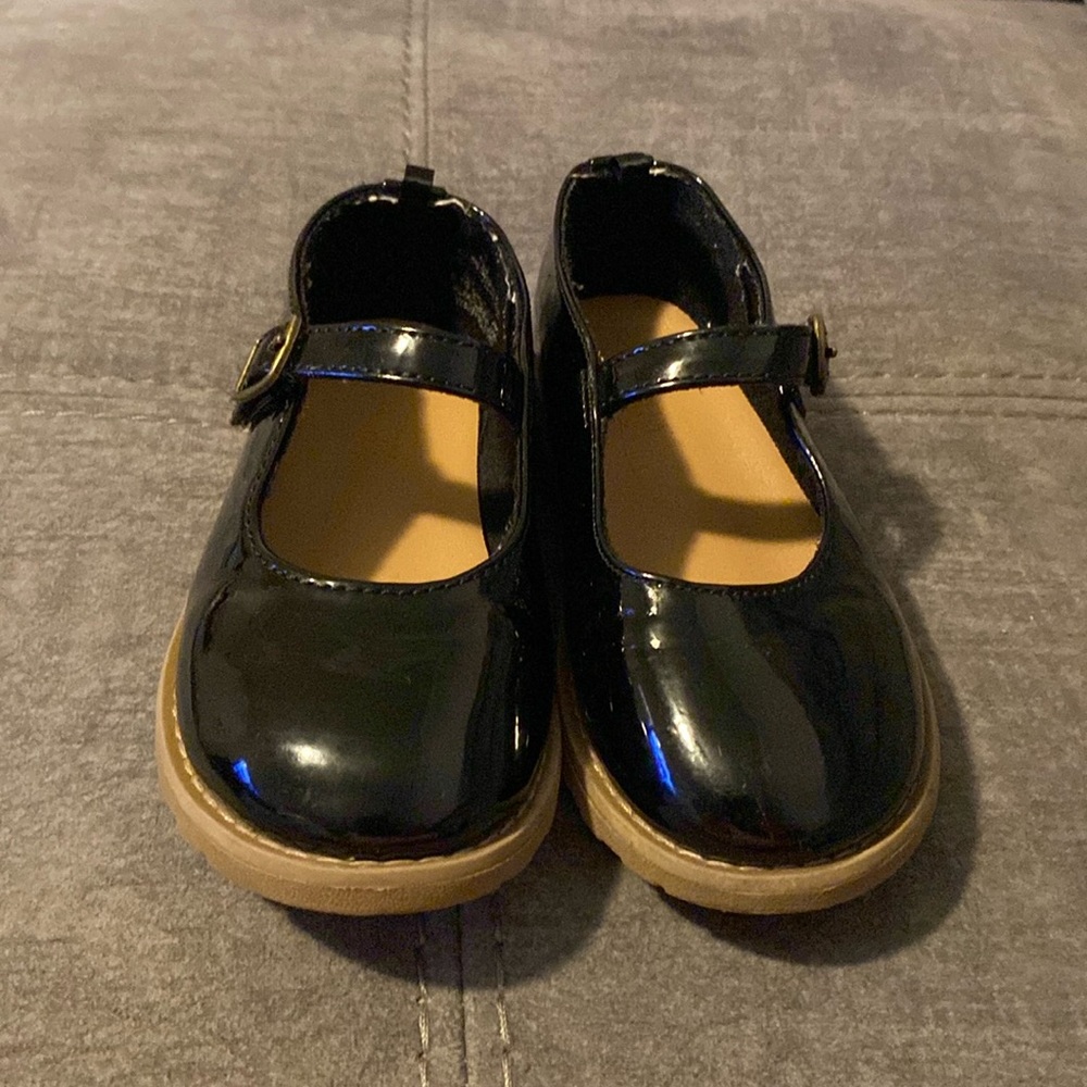 Patent Mary Jane toddler shoe